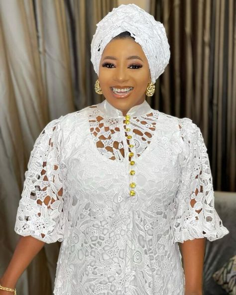 Lace Gown Styles 2021: Boubou/Kaftan Styles - Ladeey Bubu Gown Styles Lace, Cord Lace Gown Styles, Lace Gown Styles Aso Ebi, Lace Gown Styles Nigerian, Cord Lace Styles, Boubou Styles For Women, White Lace Gown, Lace Long Gown, Kaftan Styles