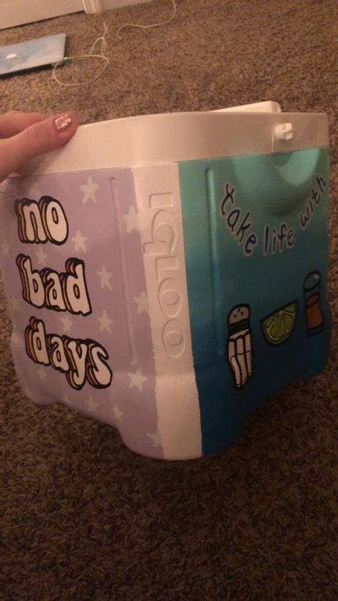 Girly Painted Cooler, Cooler Painting Ideas For Girls Summer, Painted Coolers For Girls Ideas, Cooler Painting Ideas, Diy Beer Pong, Diy Beer Pong Table, College Crafts, Painted Coolers, Formal Cooler Ideas