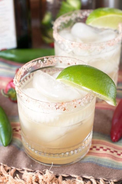 Lime Margarita Recipe, Strawberry Basil Margarita, Honey Lime Shrimp, Margarita Cake, Prickly Pear Margarita, Chili Salt, Lime Margarita, Spicy Margarita, Easy Chili