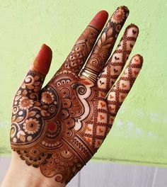 Wedding Mehndi Design, Henna Styles, Front Hand Mehndi Design, Beautiful Simple Mehndi Design, Front Hand Mehndi, Mehndi Designs Simple, Hand Mehndi Design, Design For Wedding, Mehndi Designs Bridal Hands