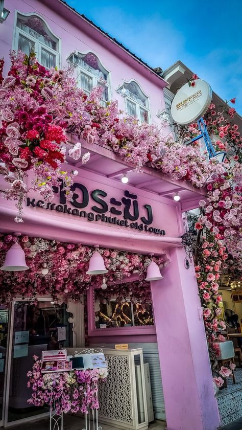 pink instagrammable cafe in phuket old town Phuket Cafe, Phuket Thailand Aesthetic, Phuket Aesthetic, Old Town Phuket, Phuket Old Town, Thailand Aesthetic, Flower Cafe, Pink Cafe, Thailand Vacation