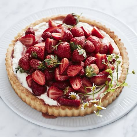 Strawberry Ricotta, Best Strawberry Recipes, Ricotta Tart, Pie Pops, Strawberry Tart, Tart Shells, Pastry Blender, Pie Tart, St Germain