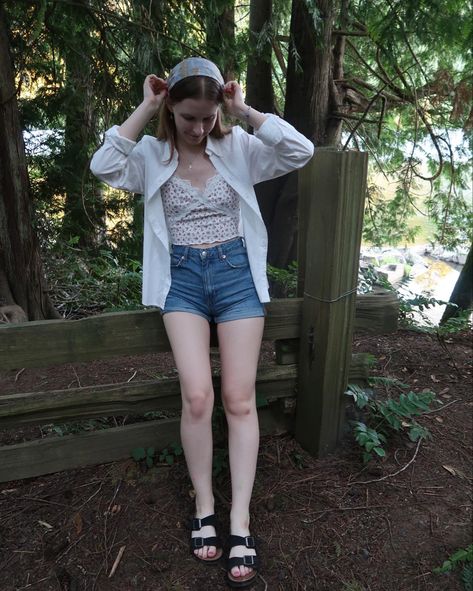 coastalgranddaughter coastal grand-daughter brandy girl melville summer outfit #softgirl aesthetic pinterest pale thin pose ideas instagram Pale Summer Outfits, Pale Girl Outfits, Brandy Girl, Pose Ideas Instagram, Summer Outfits Ideas, Pale Girl, Softgirl Aesthetic, Grand Daughter, Aesthetic Pinterest