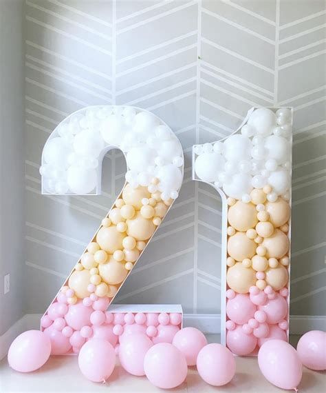 Giant Number Balloons, Filling Balloons, 21st Birthday Decorations, 5 Balloons, Balloon Box, Mosaic Frame, Balloon Stands, Birthday Balloon Decorations, Number Balloons