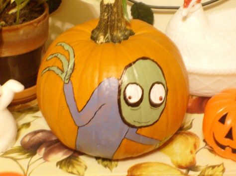 Salad Fingers pumpkin that my mom made Salad Fingers, 90s Fashion Outfits Hip Hop Party, Pumpkin Carving, My Mom, Salad, Carving, Halloween