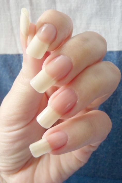 Nail Growth Faster, Nail Growth Tips, Grow Nails Faster, Long Natural Nails, Natural Nail Care, Nail Care Routine, Nail Care Tips, How To Grow Nails, Brittle Nails