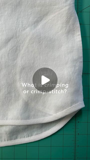 Ripple Stitch, The Fashion Industry, Crimping, Fashion Industry, Have You Tried, Sewing Techniques, Sewing Hacks, Sewing Tutorials, You Tried