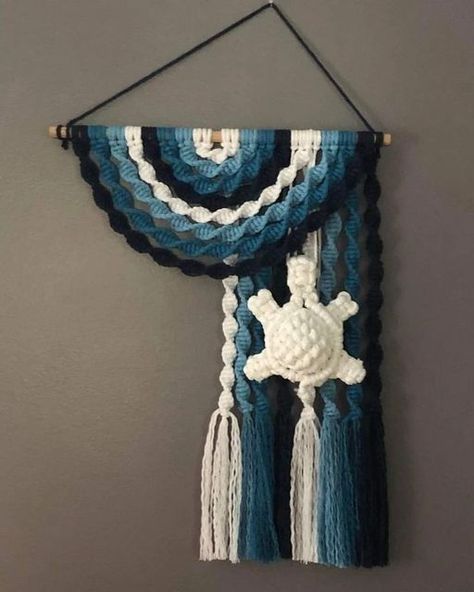 Large Boho Macrame Wall Hanging, Diy Wall Hanging Ideas, Diy Wall Hanging Yarn, Simpul Makrame, Wall Hanging Ideas, Macrame Wall Hanger, Yarn Wall Art, Macrame Knots Pattern, Hanging Ideas