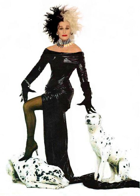 Glenn Close~ Cruella Deville, 101 Dalmatians Franchise Design, Nyc Halloween, Cruella Deville Costume, Tempest Storm, The 101 Dalmatians, Cruella Costume, Cruella Deville, Glenn Close, Halloween Inspo