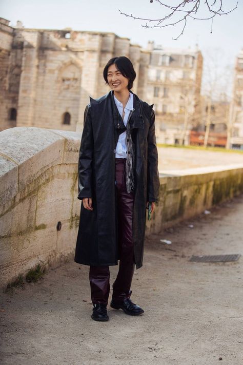 Off-Duty Model Outfits at Paris Fashion Week Fall-Winter 2023 - Minimalist Street Style - Minimal. / Visual. Anok Yai Street Style, Off Duty Model Outfit, Jill Kortleve, 2023 Minimalist, Anok Yai, Outfits Paris, Minimalist Street Style, Vittoria Ceretti, Hoyeon Jung