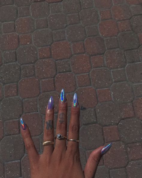 kaegrams: Look how pretty : Grabbers Nails, Purple Swag, Septum Nose Piercing, Rave Nails, Sketch Quotes, Piercing Belly Button, Piercing Lip, X Nails, Super Cute Nails