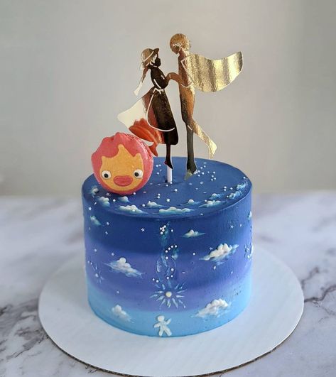 Chantel on Instagram: “howl's moving castle chiffon cake 🌠👒 6" chiffon with whipped cream and fresh strawberries - a classic 🍓 calcifer macarons filled with…” Nerdy Wedding Cakes, Castle Wedding Cake, Castle Birthday Party, Castle Birthday Cakes, Castle Party, 하울의 움직이는 성, Nerdy Wedding, Anime Cake, Castle Cake