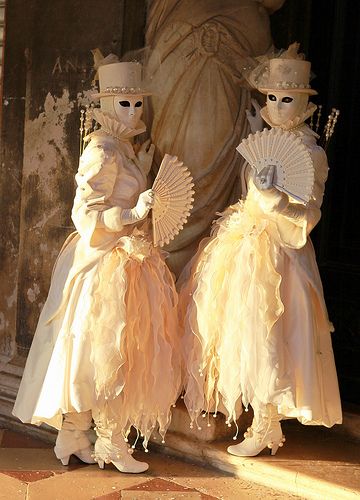 IMG_1255 | Flickr - Photo Sharing! Masquerade Ball Art, Venetian Masquerade Ball, Venetian Costumes, Venice Carnivale, Venice Carnival Costumes, Costume Venitien, Helsingor, Venice Mask, Venetian Carnival Masks