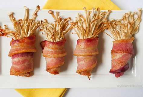 bacon bouquet (bacon wrapped enoki mushrooms) by myheartbeets.com Bacon Bouquet, Enoki Mushroom Recipe, Bacon Wrapped Avocado, Bacon Wrapped Asparagus, Pork Bacon, Healthy Preschool Snacks, Best Bacon, Paleo Snacks, Bacon Recipes