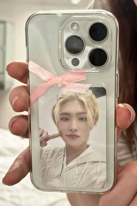 iPhone Case Photo Card In Phone Case, Transparent Iphone Case, Winnie The Pooh Cartoon, Cute Iphone Cases, Kpop Phone Cases, Trendy Cases, Transparent Iphone, Kawaii Phone, Phone Decor