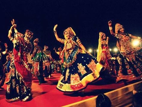 Navratri Garba Garba Dance, Navratri Garba, Navratri Festival, Indian Classical Dance, Festivals Around The World, Indian Dance, Folk Dance, Cultural Events, Indian Festivals