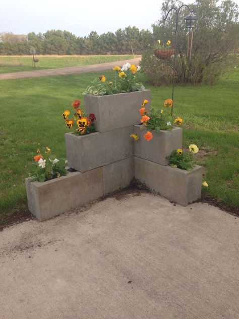 Yard Flower Bed Ideas, Front Yard Flower Bed Ideas, Cinder Block Garden Bed, Front Yard Flower Bed, Build A Raised Garden Bed, Stone Flower Beds, Cinder Block Garden, Cinder Blocks, Building A Raised Garden