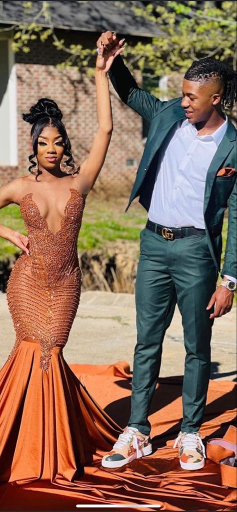 Dark Green Prom Suit, Orange Prom Couple, Green Prom Suit, Emerald Green Prom Dress, Orange Prom Dresses, Glam Dress, Prom Couples, Light Blue Prom Dress, Prom Poses