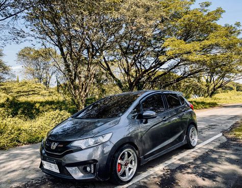 #hondajazz #hondafit #GK5 Honda Jazz Gk5, Jazz Gk, Jazz Gk5, Honda Jazz, Honda Fit, Cars, Quick Saves