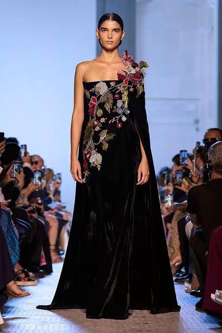 Elie Saab Fall 2023, Princess Wardrobe, Fall 2023 Couture, 2023 Couture, Elie Saab Haute Couture, Haute Couture Looks, Ellie Saab, Elie Saab Fall, Elie Saab Couture