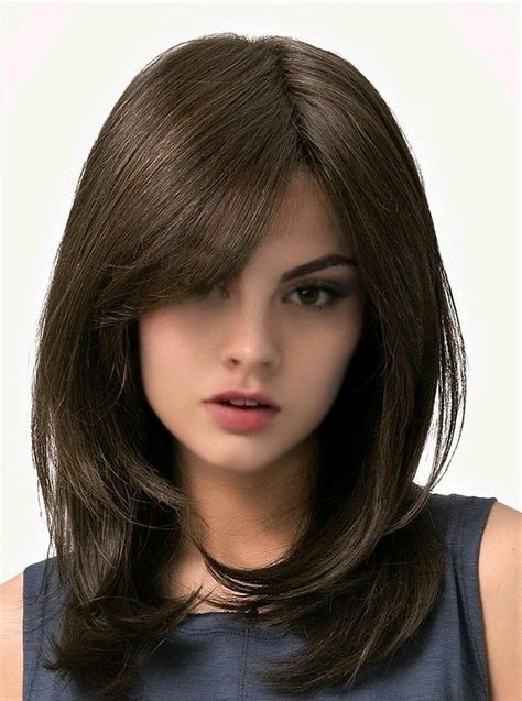 Pretty Hair Cuts, Haircut For Square Face, Haircuts For Long Hair With Layers, Square Face Hairstyles, Hair Inspiration Long, Layered Haircuts For Medium Hair, Hairstyles For Layered Hair, Square Face, Short Hair Wigs