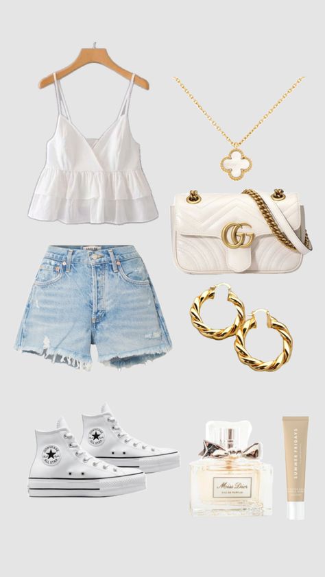 Summer Outfits Teenage, Summer Outfits Teenage Girl, Clean Girl Collage, Coastal Fits, Outfits Teenage Girl, Teenage Girl Aesthetic, Cute Middle School Outfits, Beach Week, Middle School Outfits