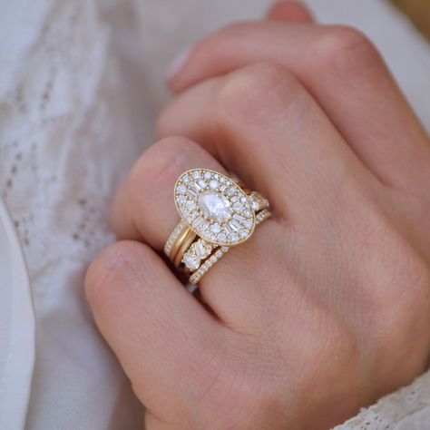 Envisioning a love story straight out of a fairy tale? Behold our Oval Shape Ballerina Round Diamond Mosaic Ring ❤️ A breathtaking masterpiece destined to capture hearts at first sight! Customize in your preferred metal color and size ☺️ Available on our website. Shoutout to @kitty.baxter for this incredible ring box! #uniqueengagementring #vintageinspiredengagementring #nontraditionalbride #artdecoring #artdecojewelry #vintagerings #vintagejewelery #jewelrydesigner Mixed Metal Engagement Ring, Ballerina Engagement Ring, Berlinger Jewelry, Mosaic Ring, Ballerina Ring, Dream Wedding Ring, Leaving Room, Trending Engagement Rings, Diamond Mosaic