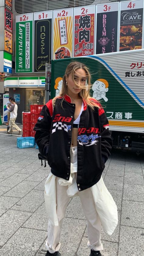 Eva Gutowski Outfits, Celebrities In Japan, Japan Streetwear Women, Tokyo Outfits Travel, Tokyo Vacation Outfit, Tokyo Japan Outfits Summer, Tokyo Outfits Spring, Japan Vacation Outfit, Tokyo Japan Outfits