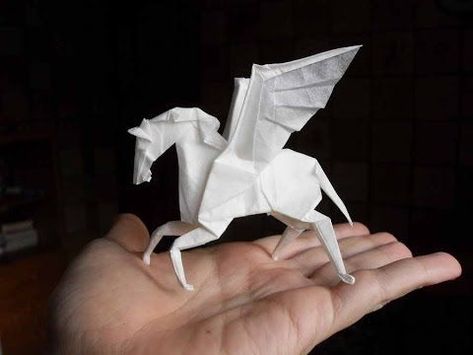 Origami Pegasus (Jo Nakashima) - YouTube Dragon Origami, Origami Horse, Origami Car, Origami Bowl, Origami Yoda, Origami Star Box, Tutorial Origami, Origami Bookmark, Origami For Beginners