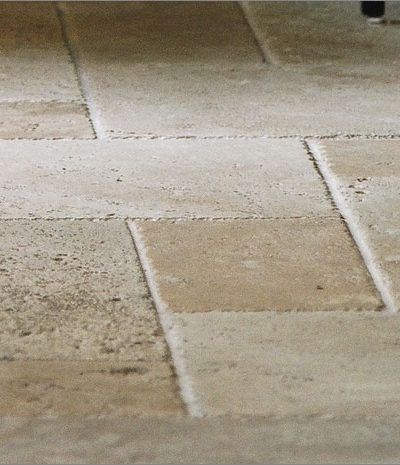 Travertine Shower Floor, Large Travertine Tile Floor, Tumbled Travertine Floors, Tumbled Stone Floor, Travertine Entryway, Travertine Bathroom Floors, Bathroom Royal, Travertine Floors Bathroom, Travertine Kitchen Floors