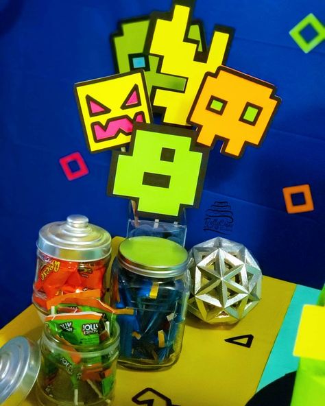 Geometry Dash Birthday Party Ideas, Geometry Dash Party, Geometry Dash Cake, Geometry Dash Birthday, Geometri Dash, Birthday Party Ideas Decoration, Party Ideas Decoration, Geometry Games, Galaxy Cake