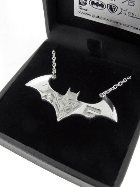 Batman 75th Anniversary Necklace Batman Gifts For Men, Batman Stuff, Gifts For Batman Lovers, Batman Clothes, Mens Batman Gifts, Batman Necklace, Batman Jewelry, Batman Keychain, Batman Wedding