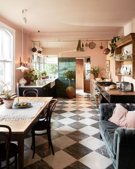 An opulent marble floor as featured in Living etc. For this cosy kitchen we settled on a chequered marble floor by Floors of Stone, this gave us the perfect base, it felt Victorian, grand and slightly faded. #deVOLKitchens #CustomKitchen #MarbleChequerFloor Classic English Kitchen, Whimsical Kitchen, Cheap Flooring, Devol Kitchens, Casa Country, European Farmhouse, English Kitchens, English Furniture, Kitchen And Dining Room