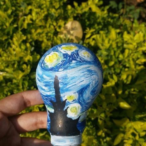 Ideas Para Decorar Cuarto, Pinterest Reference, Aya Art, Bulb Painting, Lightbulb Art, Aesthetic Diys, Cd Crafts Diy, Bulb Art, Light Bulb Art