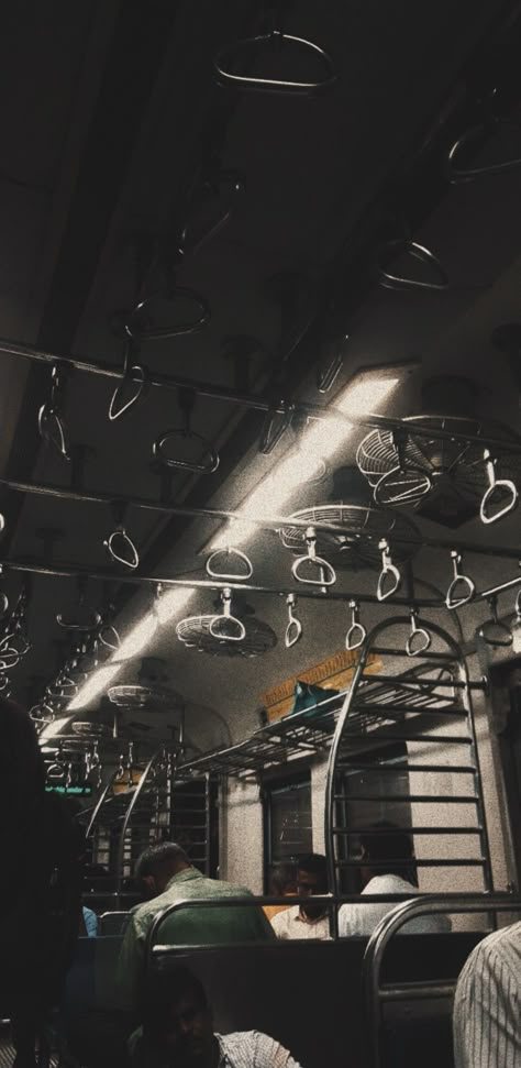 Mumbai Local Train Snap, Local Train Aesthetic, Local Train Mumbai Photography, Local Train Snap, Mumbai Night Snapchat, Mumbai City Aesthetic, Mumbai Night Life, Bombay Aesthetic, Mumbai Local Train