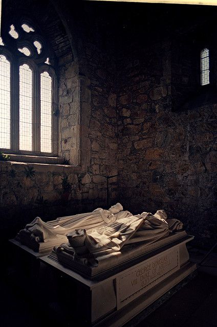 iona graveyard | Iona Abbey, ancient graveyard of Scottish Kings Duke Of Argyll, Goth Guy, Isle Of Iona, Scotland Tours, Gothic Wallpaper, Perfect Peace, English History, Exotic Places, Dark Gothic