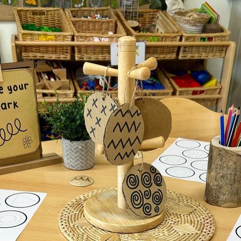 Mia 🍉 on Instagram: "Mark Making Patterns… 🤍 Another day, another mark making set up! We haven’t started phonics yet so are still focusing on patterns & fine motor control. These lovely sheets are from @twinklresources and are a simple, visual resource for the children. I added some colouring pencils in my @mrsks_treehouse pencil pot for the children to trace over the design. The children traced over each pattern a few times to create a ‘rainbow’. This enabled them to practice each pattern Mark Making Early Years, Handwriting Activities, Eyfs Classroom, Writing Area, Nursery Activities, Preschool Writing, Reggio Inspired, Early Years, Classroom Environment