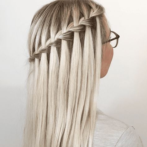 Waterfall Braid Hairstyle, Waterfall Hairstyle, Braiding Your Own Hair, Waterfall Braid, Peinados Fáciles Para Cabello Corto, Hairdo For Long Hair, Braids For Long Hair, Everyday Hairstyles, Hair Dos