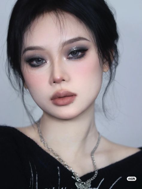 Hairstyle Asian, Grey Makeup, Face Art Makeup, Ulzzang Makeup, Asian Inspiration, Swag Makeup, Ethereal Makeup, Pinterest Makeup, Dope Makeup