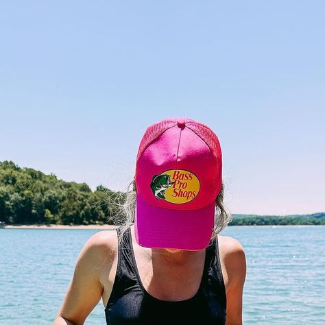 Maggie Weber on Instagram: "Hot Topic 📰" Hot Pink Bass Pro Trucker Hat perfect for the outdoors abd making a cute casual outfit. Taking a trip to the lake? Where it with your favorite bikini and take you next instagram picture wearing it!🤍 Amazon link in Insta bio! Hot Pink Bass Pro Shop Hat, Hot Pink Hat Outfit, Pink Bass Pro Hat Outfit, Pink Bass Pro Hat, Pink Baseball Cap Outfit, Ballcap Outfit, Bass Pro Shop Hat Outfit, Pink Hat Outfit, Bass Pro Shop Hat