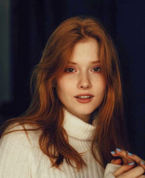 Katerina Sitak, Katya Sitak, Hair Color Red, Tiktok Star, Ginny Weasley, Female Character Inspiration, Star Hair, Red Eye, Auburn Hair