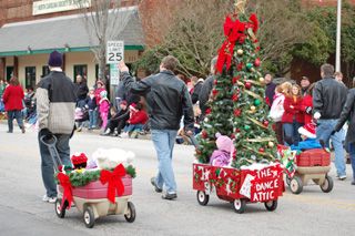 Wagon Floats, Christmas Parade Floats, Forest Christmas, Girl Scout Camping, Parade Float, Christmas Parade, Christmas Decorations Diy Outdoor, Wake Forest, Christmas Minis