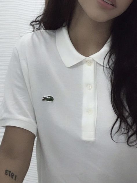 Outfit
Lacoste
Lacoste gringa
Roupa feminina da Lacoste Lacoste Polo Shirt Women Outfit, Lacoste Outfit Women, Polo Outfits For Women, Lacoste Outfit, Polo Shirt Outfits, Glamour Outfit, Polo Outfit, Lacoste Polo Shirts, Lacoste Women