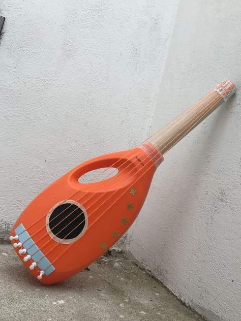 Music Instruments Kids, Music Instruments Diy, Instrument Craft, Homemade Musical Instruments, Homemade Instruments, Diy Instruments, Music Crafts, Diy Musical Instruments, Diy Upcycling