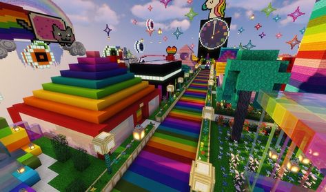 Rainbow World Hunt Minecraft Map Minecraft Princess Bed, Minecraft Colourful Builds, Rainbow Hill House Minecraft, Minecraft Colorful Builds, Minecraft Kidcore, Minecraft Gradient Builds, Minecraft Rainbow House, Minecraft Banner Rainbow, Colorful Minecraft Builds