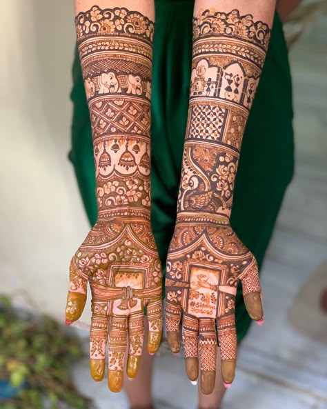 Gorgeous Mehendi Designs, Mehendi Designs For Brides, Arabic Mehendi, Arabic Mehendi Designs, Engagement Mehndi, New Bridal Mehndi Designs, Mehndi Designs Bridal Hands, Legs Mehndi Design, Mehndi Design Pictures