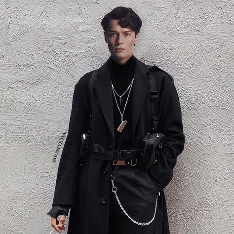 Techwear Men, Christian Coulson, Mattheo Riddle, Masc Outfits, Slytherin Harry Potter, Harry Potter Images, Images Harry Potter, Harry Potter Actors, Tom Riddle