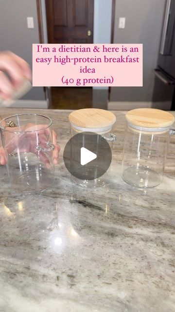 Ayat | Nutrition for Moms on Instagram: "This is how I make my overnight oats. This recipe keeps me full for HOURS! Loaded with fiber & protein   1/2 cup oats 1 tbsp chia seeds 1 scoop protein powder (OPTIONAL) 1/4 cup Greek yogurt (if you do not add protein powder, use 2/3 cup Greek yogurt to boost protein) 3/4 cup milk   Top with:  - Raspberries - Stewed blueberries - Pineapple" Protein Powder Uses, How To Use Protein Powder, Protein Powder Snacks, Overnight Oats Protein, Overnite Oats, Greek Yogurt Breakfast, Healthy High Protein Breakfast, Caption Instagram, Protein Oats