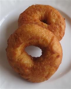 Old Fashioned Plain Donut Recipe, Plain Donut Recipe, Wisconsin Food, Doughnut Recipe Easy, Cake Donuts Recipe, Homemade Donuts Recipe, Homemade Doughnuts, Baked Donut Recipes, Homemade Donuts