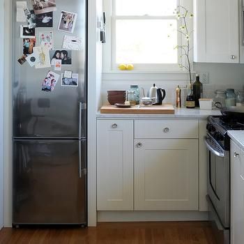 Slim Refrigerator Design Ideas Slim Refrigerator, Small House Remodel, Compact Appliances, Bottom Freezer Refrigerator, Small Refrigerator, Small Kitchen Decor, Best Appliances, Bottom Freezer, Old Kitchen